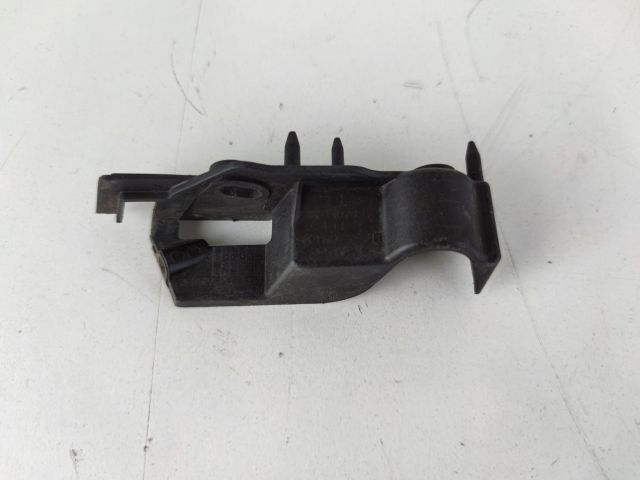 bontott AUDI A4 B8 Bal első Lökhárító Tartó (Műanyag)