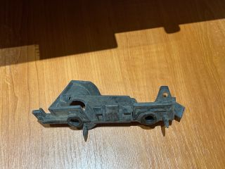 bontott AUDI A4 B8 Bal első Oldal Lökhárító Tartó (Műanyag)