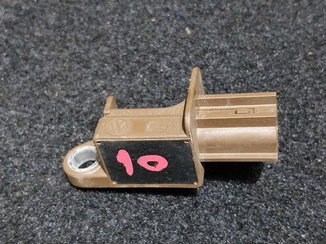 bontott AUDI A4 B8 Bal első Oldal Ütközés Érzékelő