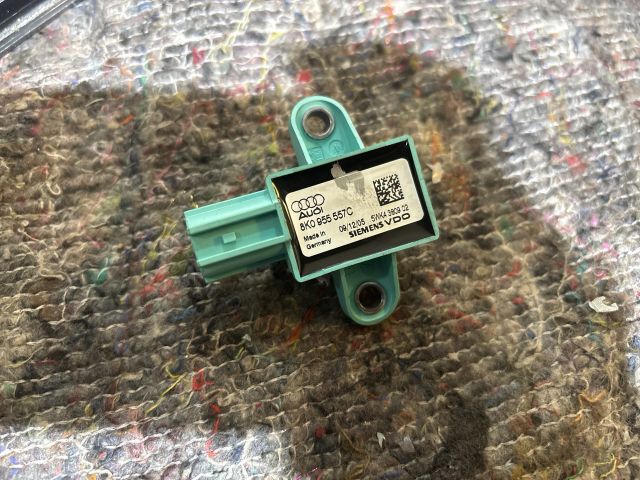 bontott AUDI A4 B8 Bal első Oldal Ütközés Érzékelő