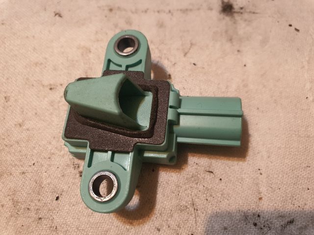 bontott AUDI A4 B8 Bal első Oldal Ütközés Érzékelő