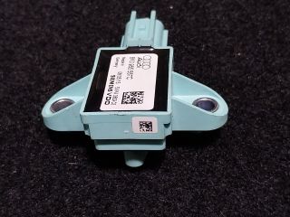 bontott AUDI A4 B8 Bal első Oldal Ütközés Érzékelő