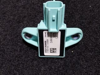 bontott AUDI A4 B8 Bal első Oldal Ütközés Érzékelő