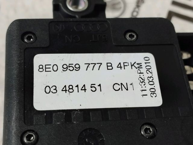 bontott AUDI A4 B8 Bal első Ülésállító Kapcsoló