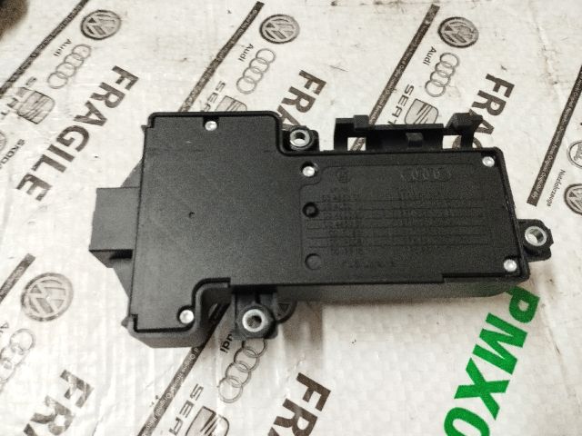 bontott AUDI A4 B8 Bal első Ülésállító Kapcsoló