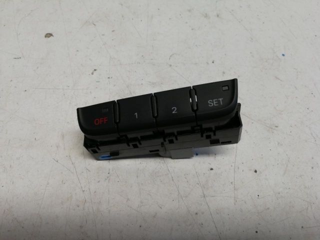 bontott AUDI A4 B8 Bal első Ülésállító Kapcsoló