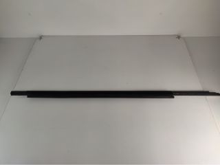 bontott AUDI A4 B8 Bal első Vízlehúzó Gumicsík