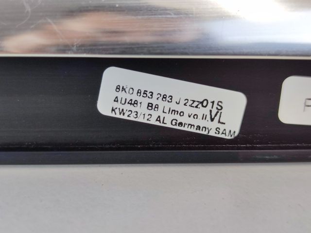 bontott AUDI A4 B8 Bal első Vízlehúzó Gumicsík