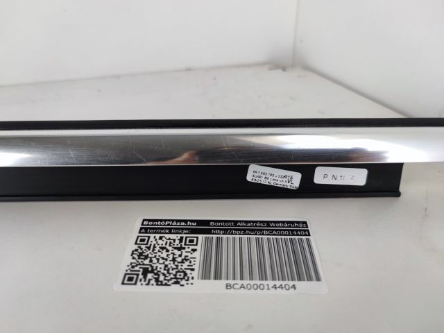 bontott AUDI A4 B8 Bal első Vízlehúzó Gumicsík