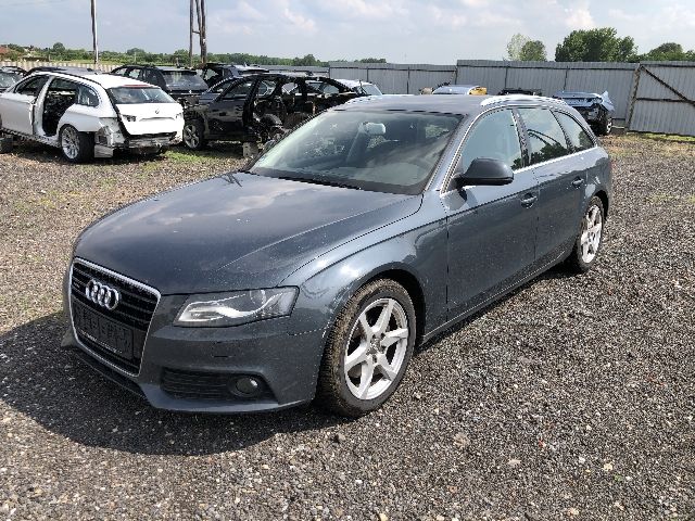 bontott AUDI A4 B8 Bal első Zárbetét