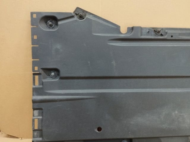 bontott AUDI A4 B8 Bal Fenéklemez