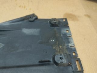 bontott AUDI A4 B8 Bal Fenéklemez