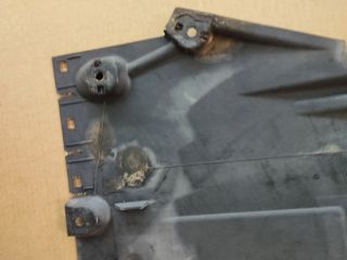 bontott AUDI A4 B8 Bal Fenéklemez