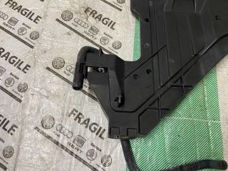 bontott AUDI A4 B8 Bal Fényszóró Tartó