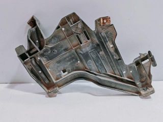 bontott AUDI A4 B8 Bal Fényszóró Tartó