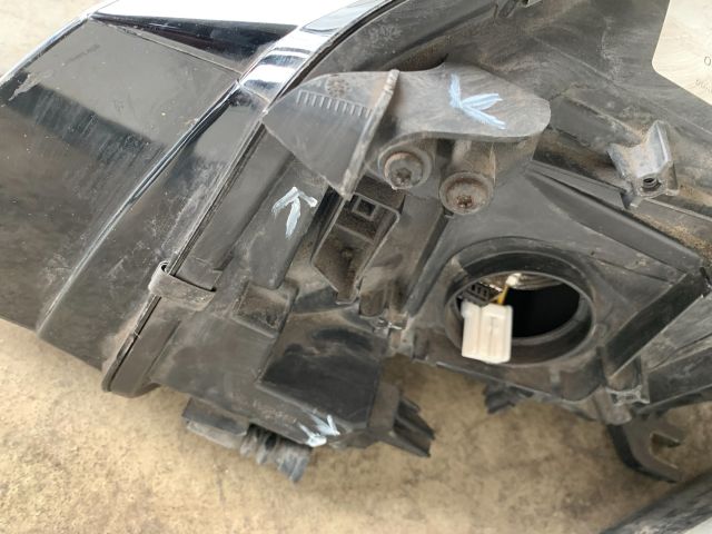 bontott AUDI A4 B8 Bal Fényszóró