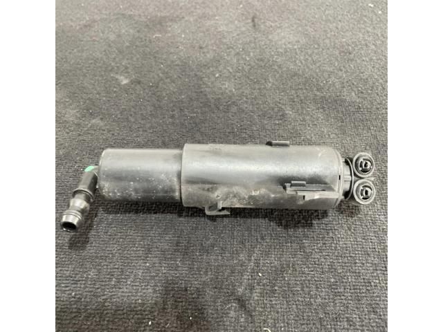 bontott AUDI A4 B8 Bal Fényszórómosó Fúvóka