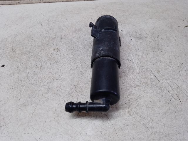 bontott AUDI A4 B8 Bal Fényszórómosó Fúvóka