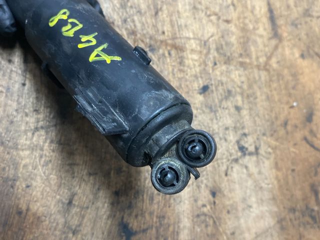 bontott AUDI A4 B8 Bal Fényszórómosó Fúvóka