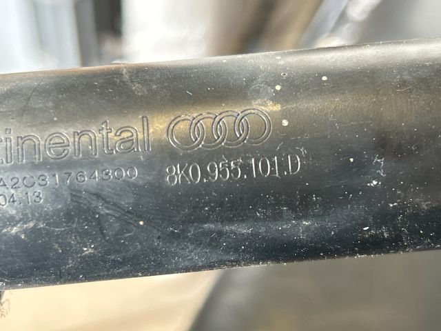 bontott AUDI A4 B8 Bal Fényszórómosó Fúvóka