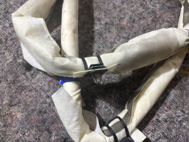 bontott AUDI A4 B8 Bal Függönylégzsák és Oldallégzsák