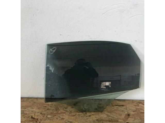 bontott AUDI A4 B8 Bal hátsó Ablak