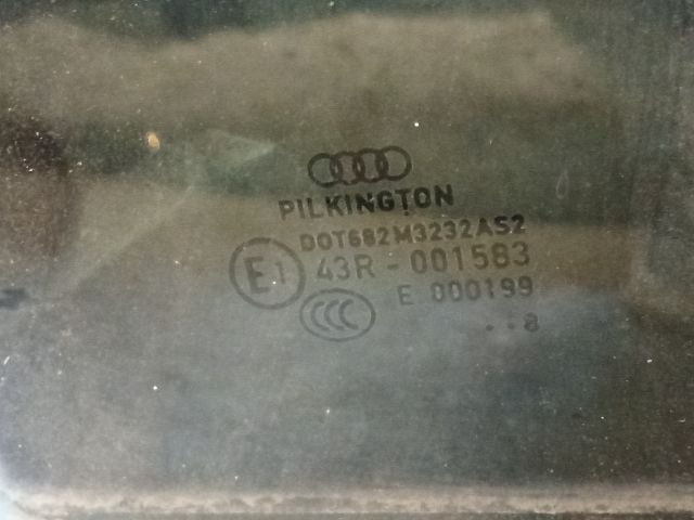 bontott AUDI A4 B8 Bal hátsó Ablak