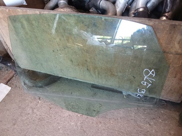 bontott AUDI A4 B8 Bal hátsó Ablak