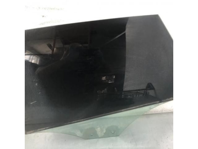 bontott AUDI A4 B8 Bal hátsó Ablak