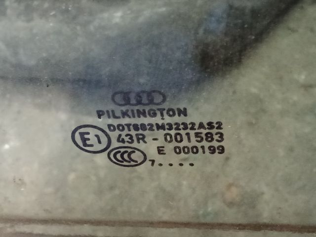 bontott AUDI A4 B8 Bal hátsó Ablak