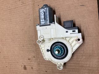 bontott AUDI A4 B8 Bal hátsó Ablakemelő Motor