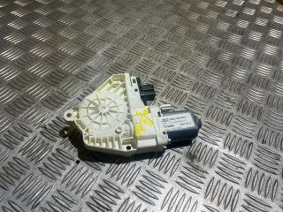 bontott AUDI A4 B8 Bal hátsó Ablakemelő Motor