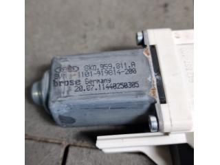 bontott AUDI A4 B8 Bal hátsó Ablakemelő Motor