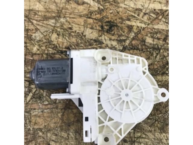 bontott AUDI A4 B8 Bal hátsó Ablakemelő Motor