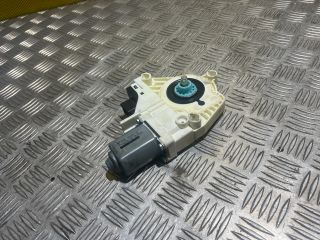 bontott AUDI A4 B8 Bal hátsó Ablakemelő Motor