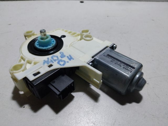 bontott AUDI A4 B8 Bal hátsó Ablakemelő Motor