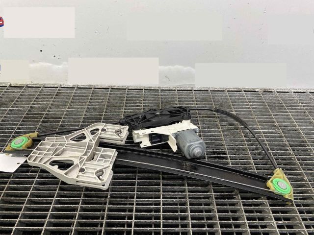 bontott AUDI A4 B8 Bal hátsó Ablakemelő Szerkezet (Elektromos)