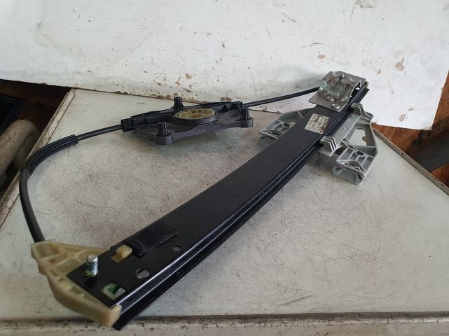 bontott AUDI A4 B8 Bal hátsó Ablakemelő Szerkezet (Elektromos)