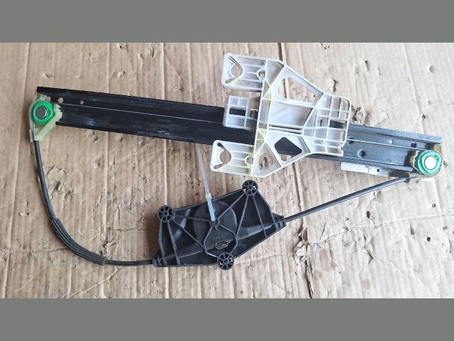 bontott AUDI A4 B8 Bal hátsó Ablakemelő Szerkezet (Elektromos)