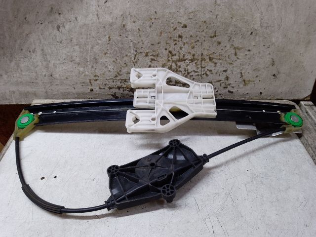 bontott AUDI A4 B8 Bal hátsó Ablakemelő Szerkezet (Elektromos)