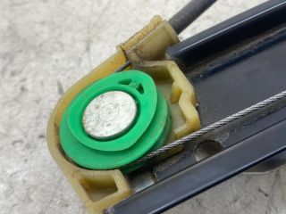 bontott AUDI A4 B8 Bal hátsó Ablakemelő Szerkezet (Elektromos)