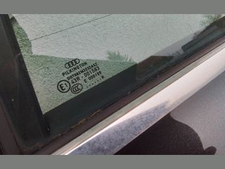 bontott AUDI A4 B8 Bal hátsó Ablakemelő Szerkezet (Elektromos)