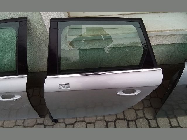 bontott AUDI A4 B8 Bal hátsó Ablakemelő Szerkezet (Elektromos)