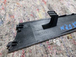 bontott AUDI A4 B8 Bal hátsó Ajtó Díszléc