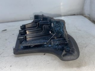 bontott AUDI A4 B8 Bal hátsó Ajtó Kárpit Könyöklő