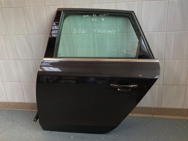 bontott AUDI A4 B8 Bal hátsó Ajtó Kárpit