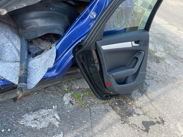 bontott AUDI A4 B8 Bal hátsó Ajtó (Részeivel)
