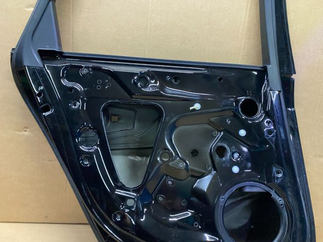 bontott AUDI A4 B8 Bal hátsó Ajtó (Üres lemez)