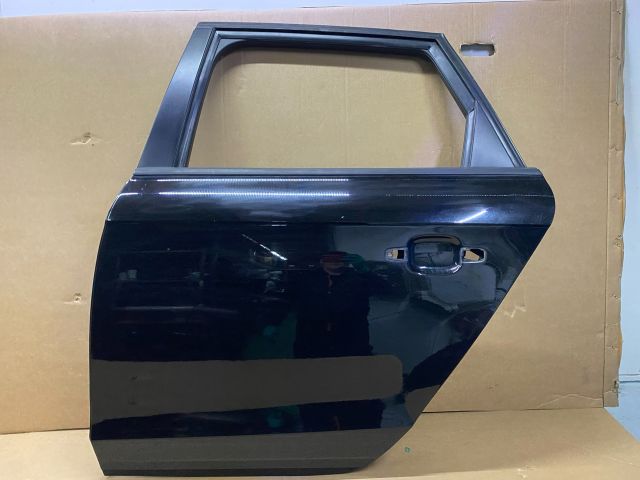 bontott AUDI A4 B8 Bal hátsó Ajtó (Üres lemez)