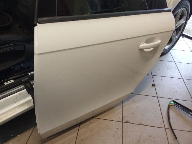 bontott AUDI A4 B8 Bal hátsó Ajtó (Üres lemez)
